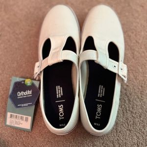 TOMS white Joon shoes